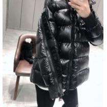 絶対おさえるべきカラーと最新 MONCLER 2026年秋冬に欠かせない モンク...