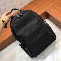 最新作おすすめしたい秋冬 プラダ PRADA 2026?2026秋冬流行色紹介 リュック 寒い季節トレンド上品