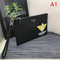 ポーチ 秋冬とれんど新品目立ち プラダ 2026秋冬最重要アイテム PRADA ...