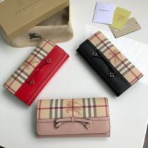 2026-20秋冬トレンドファッション バーバリー BURBERRY最新秋冬トレンドをチェック  財布/ウォレット秋冬流行りファション
