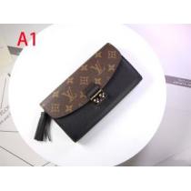 ルイ ヴィトン もちろん相性抜群 LOUIS VUITTON 速報！2026年秋ファッショントレンド 財布/ウォレット 多色可選 優しい色味がかわいい