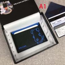 PRADA 着心地もなめらかで快適 プラダ  2026トレンドカラー秋冬セール 財布/ウォレット 多色可選 とにかく完璧ブランド新作