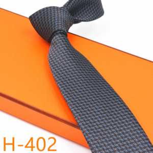 エルメスお洒落で秋冬注目トレンド HERMES ネクタイ 気になる2026年秋のファッション