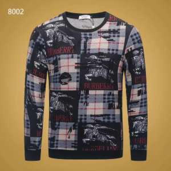 プルオーバーパーカー バーバリー BURBERRY 2026秋、イチオシ上品 おススメの秋冬アイテムをCHECK
