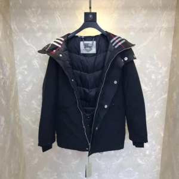 2026秋のファッショントレンドはこれダウンジャケット メンズ 秋ファションのトレンド バーバリー BURBERRY 一番おしゃれ秋冬トレンド