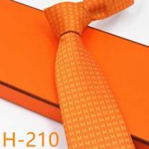2026秋のファッショントレンドはこれ エルメス HERMES ネクタイ おしゃ...