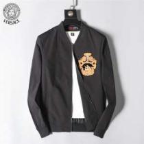 ブルゾン ヴェルサーチ VERSACE おススメの秋冬アイテムをCHECK 20...