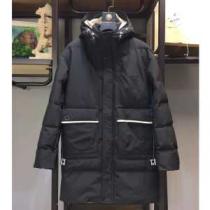 秋ファションのトレンド アルマーニ ARMANI2026秋に注目したい  ダウン...