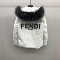 フェンディ 秋トレンドの新定番 FENDI 2026秋冬人気色おすすめ ダウンジ...