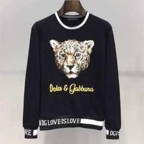 2026 /20AWコレクション人気ドルガバパーカーコピー Dolce&Gabbana スウェットシャツ サイズ感カジュアルコーディネート