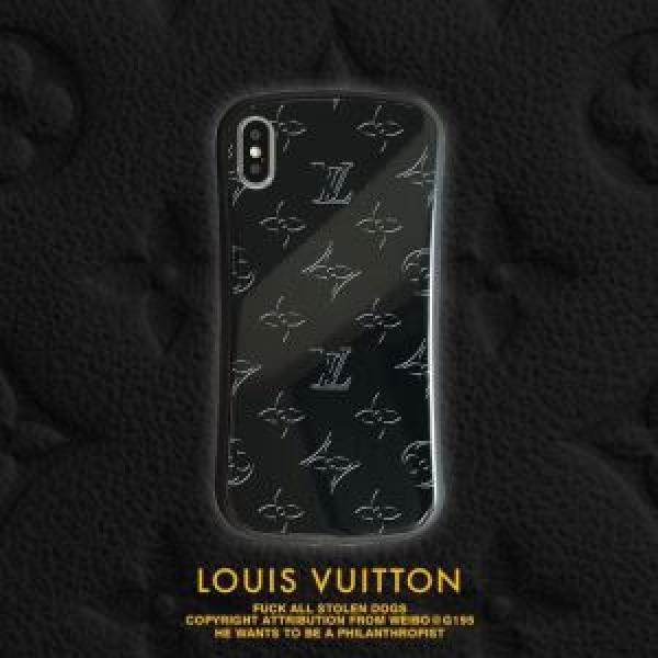2色可選 大人かわいい秋冬コーデを楽しみ 2026秋、イチオシ上品 ルイ ヴィトン LOUIS VUITTON ケータイケース