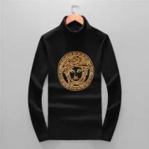 ヴェルサーチ VERSACE 長袖Tシャツ 【2026秋冬】今きてる最先端ブランド 今年注目な新品セール