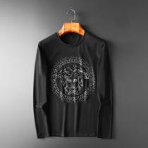 今年らしい新しい人気色  ヴェルサーチ VERSACE 長袖Tシャツ 2色可選 ...