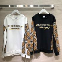 秋服コーデ2026年版 バーバリー BURBERRY 大胆なチェックの人気トレンド プルオーバーパーカー 2色可選 秋にはやる最新作を先取り
