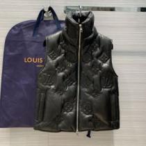 とにかく完璧ブランド新作　ルイ ヴィトン LOUIS VUITTON　秋服コーデ...
