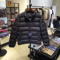 プラダ ダウン メンズ 防寒性抜群 高級ブランド 秋冬ジャケットPrada限定2...