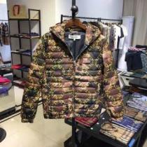 ヴァレンティノ ダウン メンズ コピー 防寒性抜群 VALENTINO コレクシ...