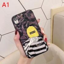 秋冬コーデと相性がいい 多色可選 スマートフォンケース 2026トレンド秋冬おすすめ安い シュプリーム SUPREME おしゃれなファッションコーデ