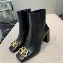 2色可選 BALENCIAGA 秋服コーデ2026年版 バレンシアガ 大胆なチェ...