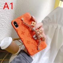 ケータイケース 4色可選 最新秋冬トレンドをチェック！2026-20秋冬 優しいのに存在感 ルイ ヴィトン LOUIS VUITTON