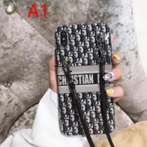 2026秋冬流行ファション 2色可選 ファッショントレンドを早速チェック ディオール DIOR ケータイケース