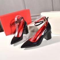 ヴァレンティノ サイズのよさを感じる新作 VALENTINO 【2026秋冬トレンド】押さえておきたい パンプス 秋にこれがはやりそう