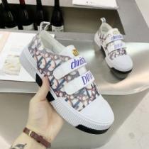今季トレンド抜け感新品 ランニングシューズ 2026-20秋冬取り入れやすい デ...