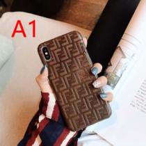 スマホケースFENDIフェンデイ コピーiPhoneX/XSケース おすすめ 注目トレンド エレガント ユニセックス アイフォンケース 激安通販