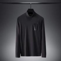 2色可選 長袖/Tシャツ 秋冬の最新アウターが続々登場 VERSACE 2026秋冬流行ファション  ヴェルサーチ