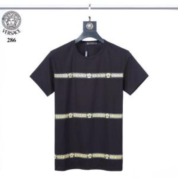 3色可選 着こなしを楽しむ ヴェルサーチ VERSACE 半袖Tシャツ 2026年春夏コレクション