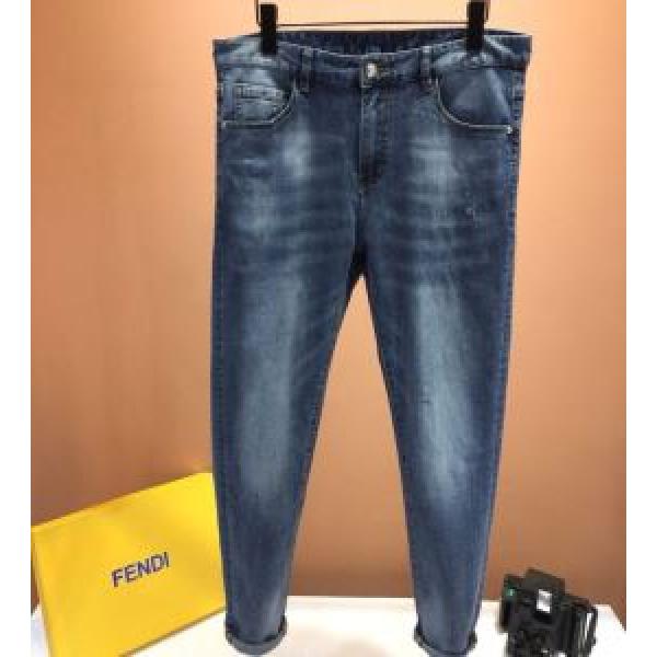 FENDIパンツ コーデ メンズ ファション2026春夏新作 フェンデイ コピー デニムジーンズ サイズ感カジュアル快適