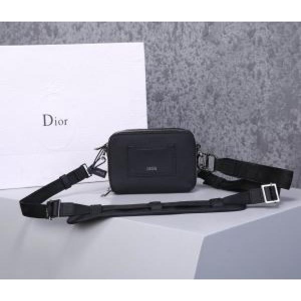 どのアイテムも手頃な価格で ディオール DIOR2026春新作  ショルダーバッグ ファッションに合わせ