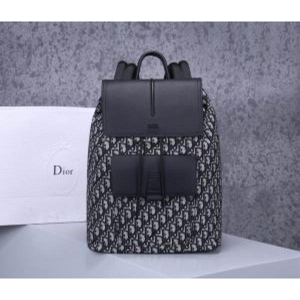 リュック程よい最新作  ディオール普段見ないデザインばかり  DIOR 春夏コレクション新品