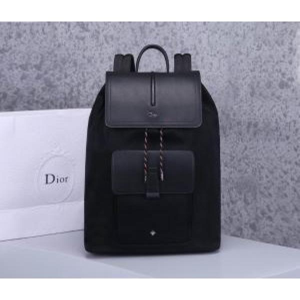 ディオール 海外でも人気なブランド DIOR 2026年春限定 リュック 海外大人気
