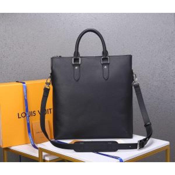 ビジネスバッグ 差をつけたい人にもおすすめ ルイ ヴィトン LOUIS VUITTON 程よい最新作