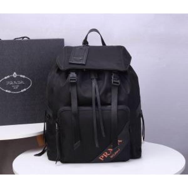 2026年春夏コレクション リュック 注目されている プラダ PRADA 注目度が上昇中