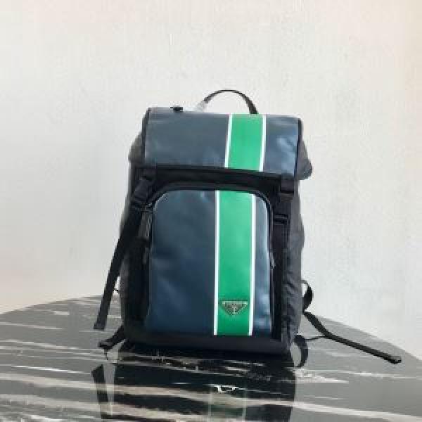 プラダ春夏コレクション新品  PRADA 普段見ないデザインばかり リュック 大人気柄