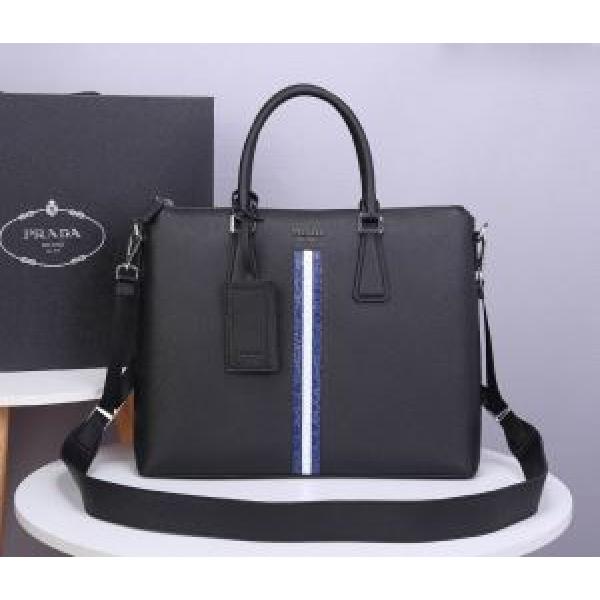 大人気のブランドの新作 ハンドバッグ 取り入れやすい  プラダ PRADA 確定となる上品