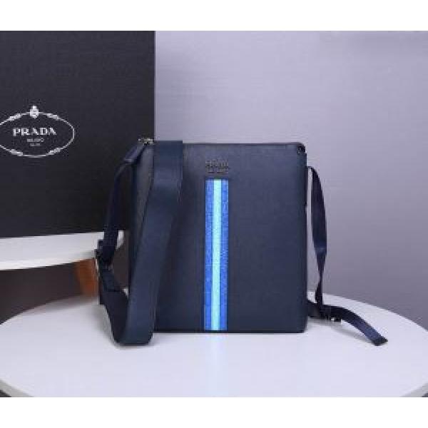 是非ともオススメしたい ショルダーバッグ プラダ使いやすい新品  PRADA