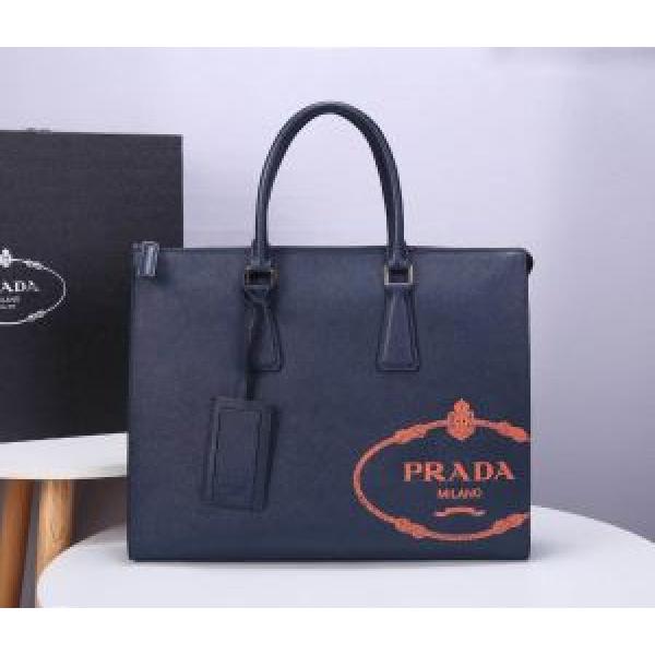 限定色がお目見え ハンドバッグ  限定アイテムが登場 プラダ PRADA 一目惚れ級に