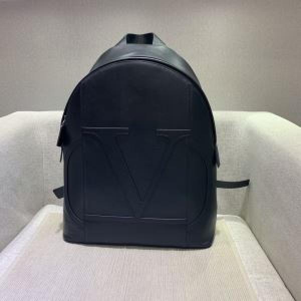 安心安全人気通販 ヴァレンティノ VALENTINO ストリート界隈でも人気 リュック