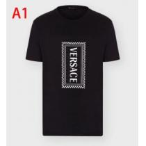多色可選どのアイテムも手頃な価格で 半袖Tシャツ ストリート系に大人気 ヴェルサーチ VERSACE