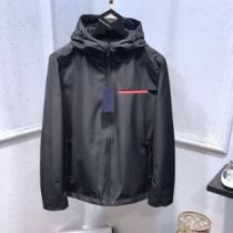 プラダ ダブルテクニカルジャージー ジャケット2026春夏トレンド速報PRADA...
