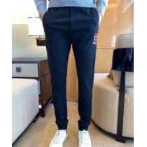 普段のファッション バーバリー BURBERRY取り入れやすい  ジーンズ 人気...
