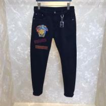 取り入れやすい ヴェルサーチ 海外でも大人気 VERSACE 20SSトレンド ...