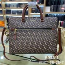 海外限定ライン バーバリー BURBERRY 使いやすい新品 ショルダーバッグ ...