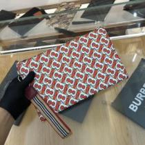 ポーチ   バーバリー限定アイテムが登場  BURBERRY 通勤通学どちらでも...