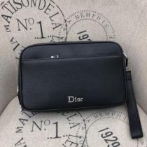 今なお素敵なアイテムだ ディオール DIOR 今年の春トレンド ポーチ 大人の新...