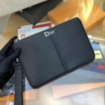 狙える優秀アイテム ディオール DIOR おしゃれに大人の必見 ポーチ 20SS...