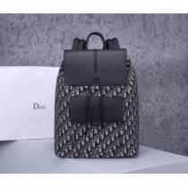 リュック程よい最新作  ディオール普段見ないデザインばかり  DIOR 春夏コレクション新品